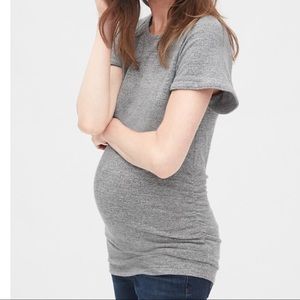 COPY - Gap Maternity Flutter Sleeve Shirt Size Me…